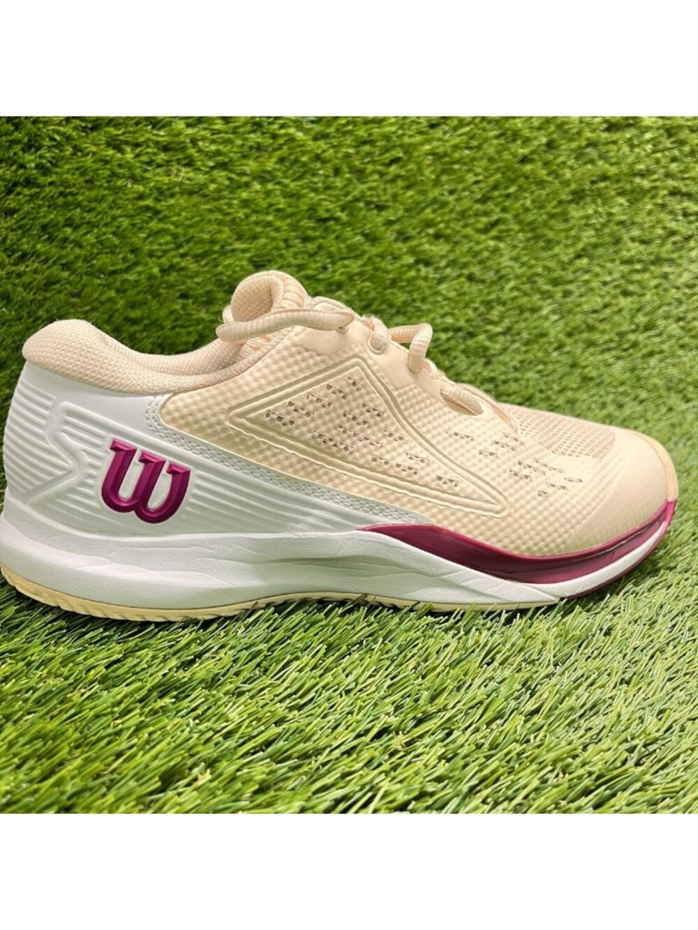 Wilson Rush Pro Ace Tennis Court Womens Size 8 Peach Running Shoes Sneakers